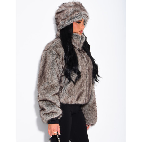 Veste courte en fausse fourrure premium