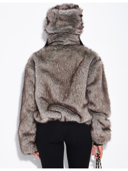 Veste courte en fausse fourrure premium