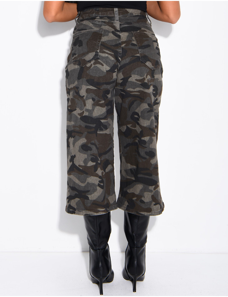 Long denim Bermuda shorts with a camouflage print