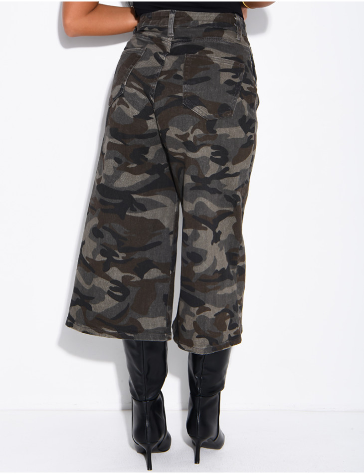 Long denim Bermuda shorts with a camouflage print