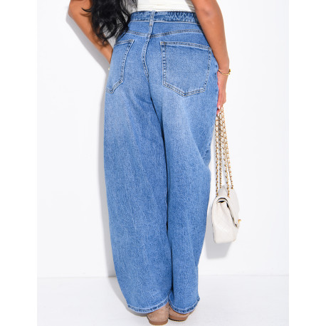 Jeans barrel bleu délavé à revers à la taille