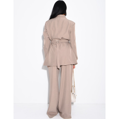 Ensemble blazer col montant ajusté dans le dos et pantalon coupe droite