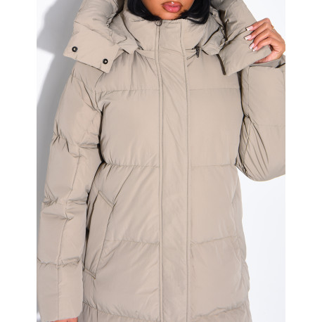 Lange Daunenjacke mit Kapuze