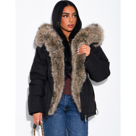 Mittellange Steppjacke mit Kapuze aus Kunstfell Gerade, mittellange Passform