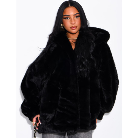 Oversize-Jacke aus Kunstfell mit Kapuze