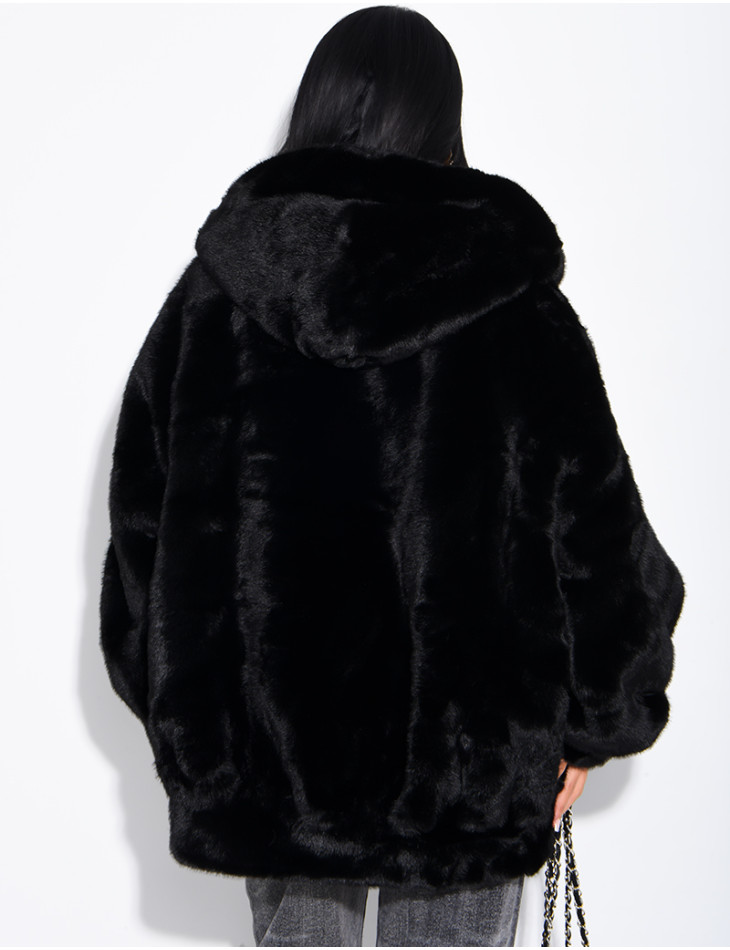 Oversize-Jacke aus Kunstfell mit Kapuze