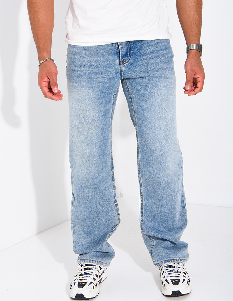 Straight-leg jeans