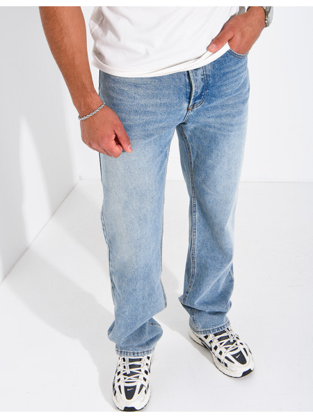 Straight-leg jeans