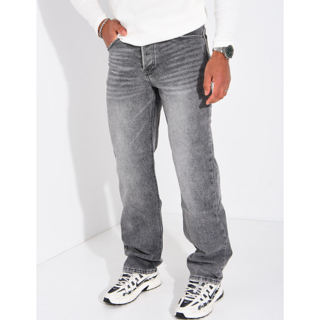 Straight cut, classic fit and slightly loose leg