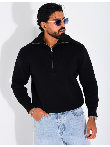 Pull côtelé à col zippé