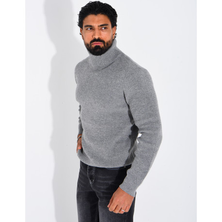 Pull col roulé