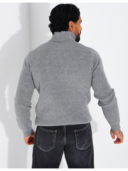 Pull col roulé